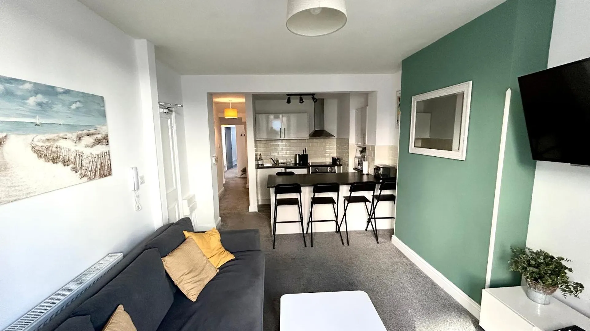 Town Centre Apartments By The Beach, Bic, Pavilion Bournemouth 0*,  United Kingdom