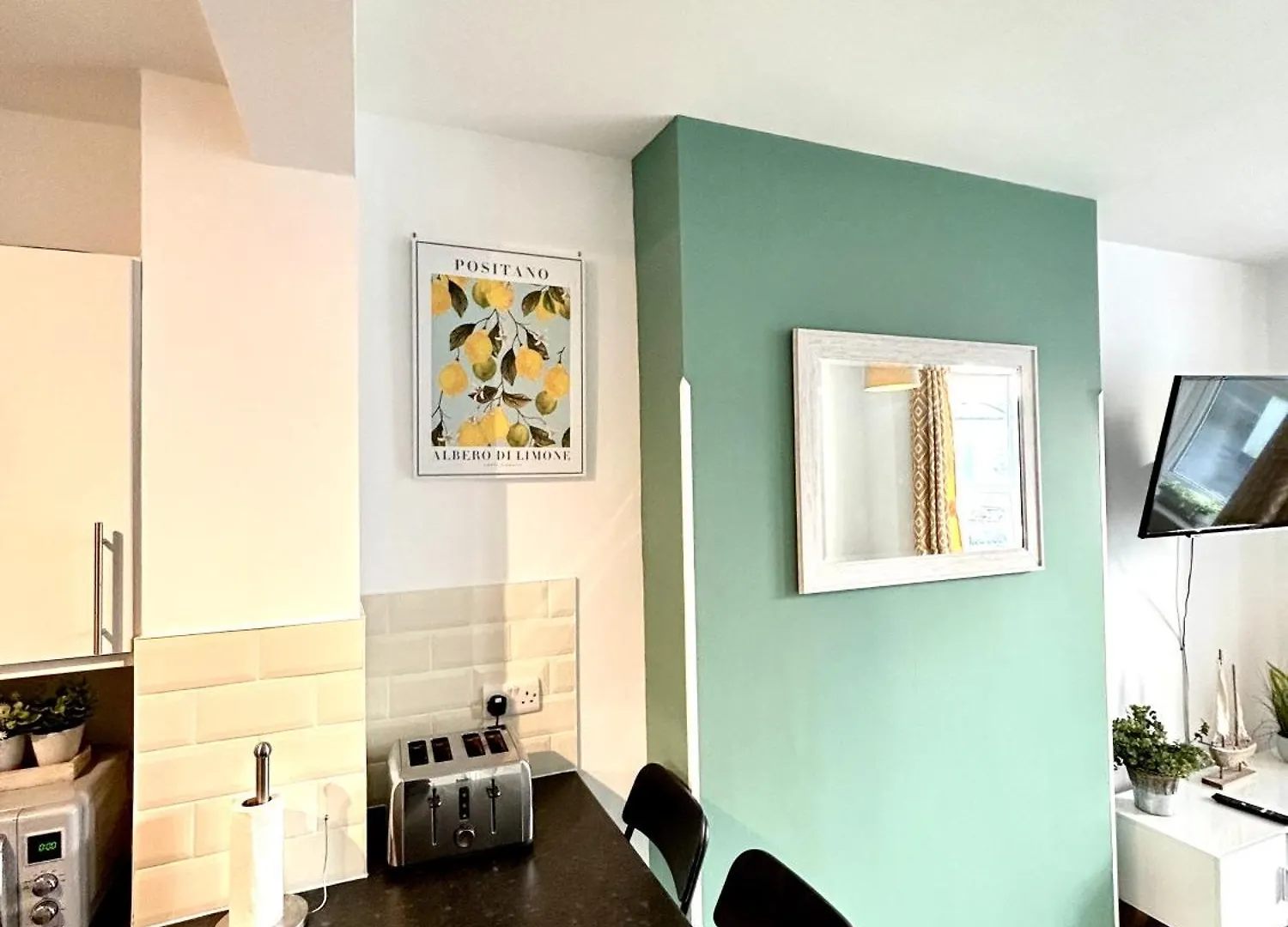 Town Centre Apartments By The Beach, Bic, Pavilion Bournemouth United Kingdom