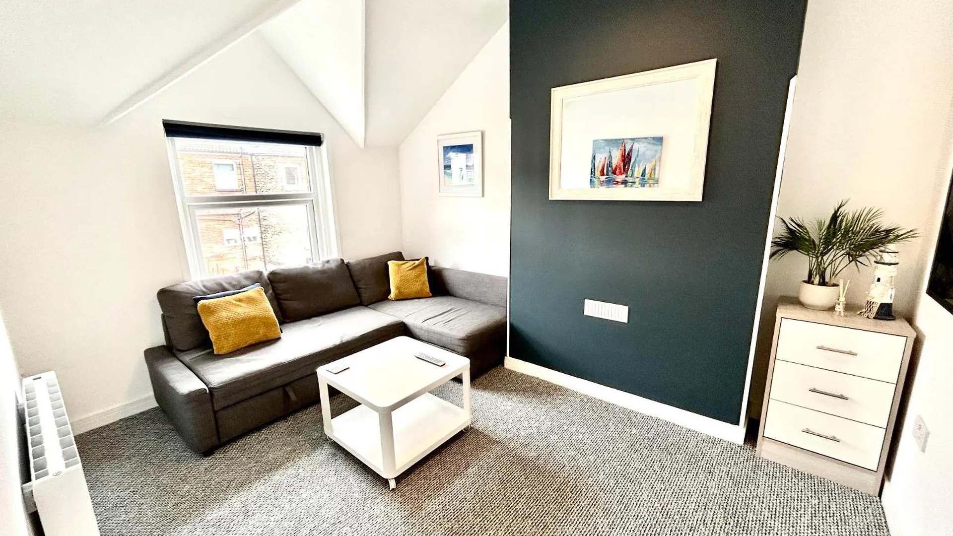 Town Centre Apartments By The Beach, Bic, Pavilion Bournemouth 0*,  United Kingdom